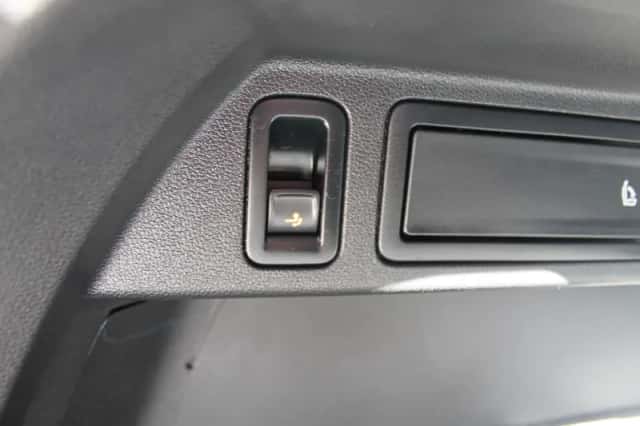 Volkswagen Tiguan (2019) thumbnail 15