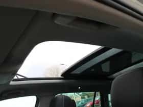 Volkswagen Tiguan (2019) thumbnail 23