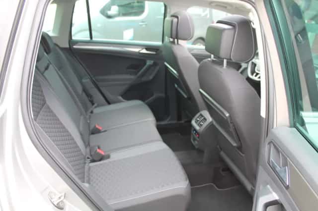 Volkswagen Tiguan (2019) thumbnail 27