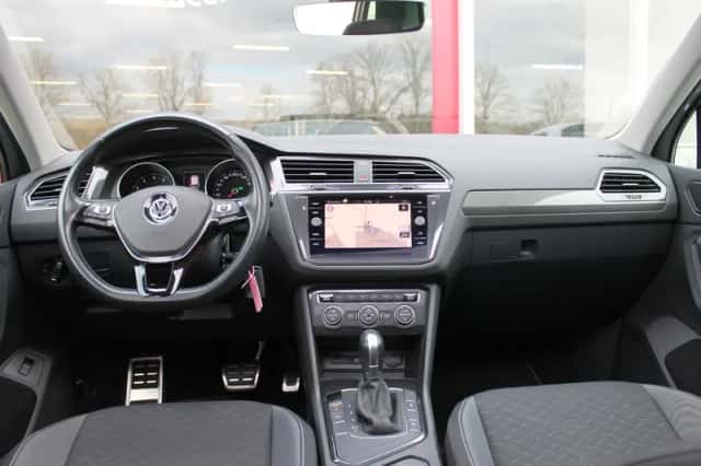 Volkswagen Tiguan (2019) thumbnail 4