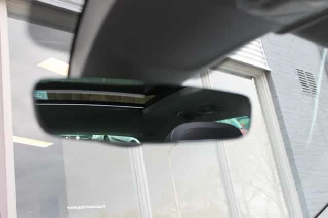 Volkswagen Tiguan (2019) thumbnail 42