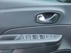 Renault Captur (2017) thumbnail 17