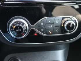 Renault Captur (2017) thumbnail 32
