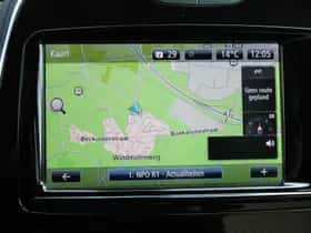 Renault Captur (2017) thumbnail 36