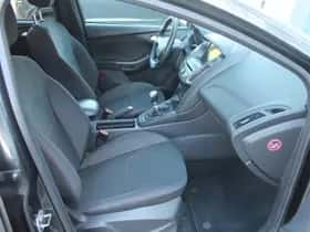 Ford Focus (2018) thumbnail 12