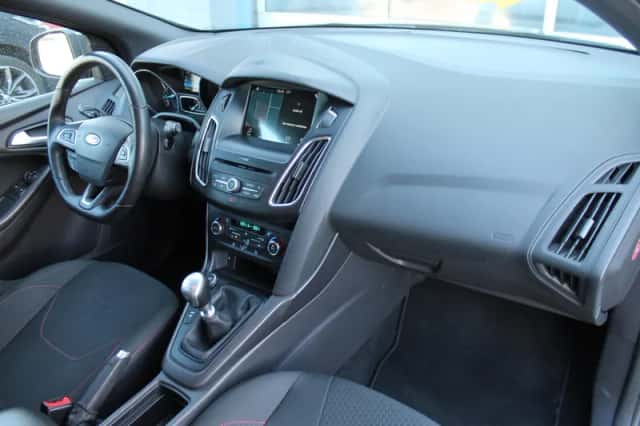 Ford Focus (2018) thumbnail 13