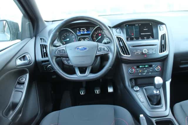 Ford Focus (2018) thumbnail 15