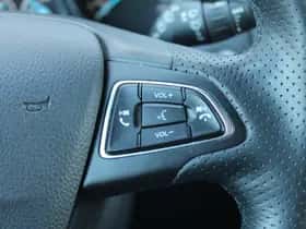 Ford Focus (2018) thumbnail 18