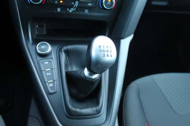 Ford Focus (2018) thumbnail 21