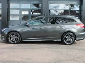 Ford Focus (2018) thumbnail 4