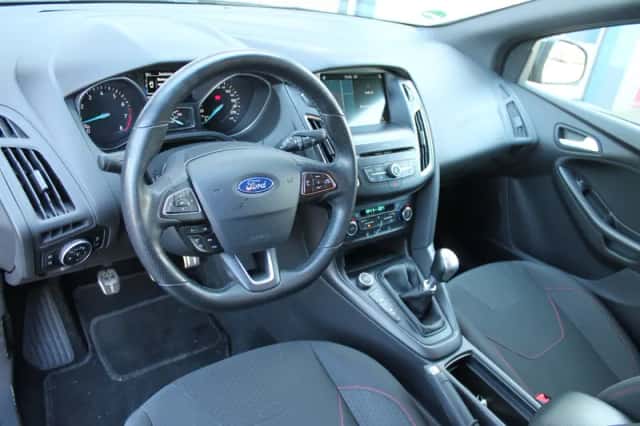 Ford Focus (2018) thumbnail 7