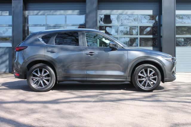 Mazda CX-5 (2017) thumbnail 3