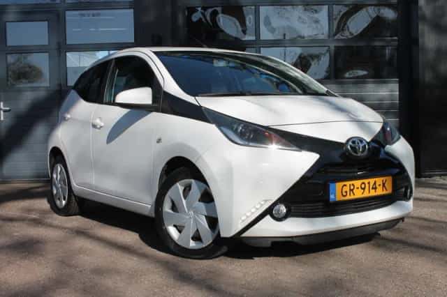 Toyota Aygo (2015) thumbnail 6