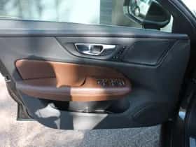 Volvo V60 (2021) thumbnail 18