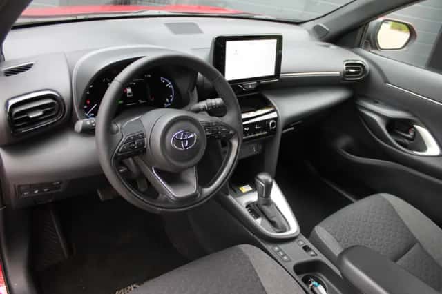Toyota Yaris Cross (2022) thumbnail 17