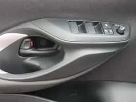 Toyota Yaris Cross (2022) thumbnail 18