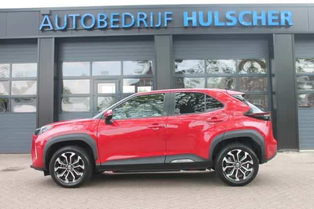 Toyota Yaris Cross (2022) thumbnail 3