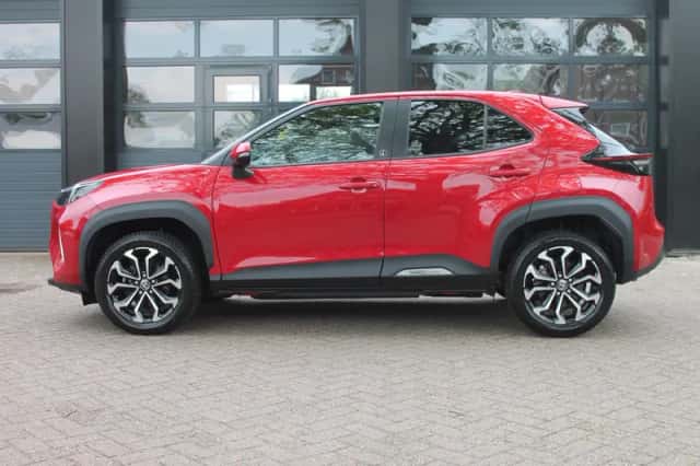 Toyota Yaris Cross (2022) thumbnail 4