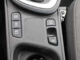 Toyota Yaris Cross (2022) thumbnail 35