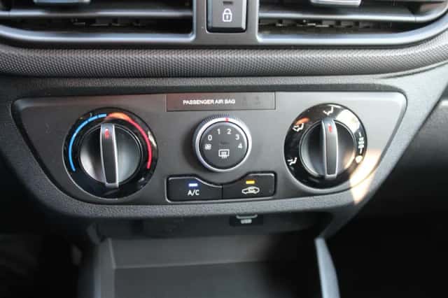 Hyundai i10 (2021) thumbnail 29