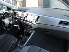 Volkswagen Polo (2018) thumbnail 17
