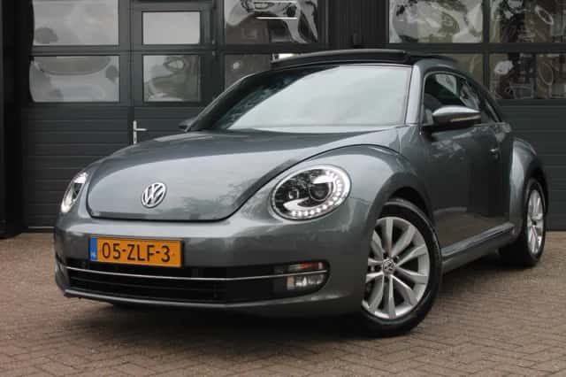 Volkswagen Beetle (2013) thumbnail 1