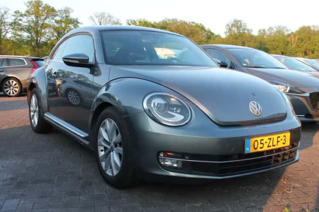 Volkswagen Beetle (2013) thumbnail 1