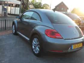 Volkswagen Beetle (2013) thumbnail 2