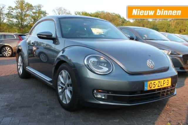 Volkswagen Beetle (2013) thumbnail 3