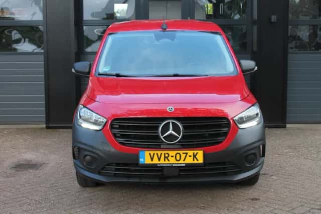 Mercedes-Benz Citan (2022) thumbnail 2