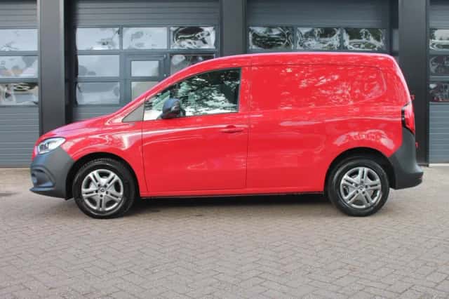 Mercedes-Benz Citan (2022) thumbnail 4