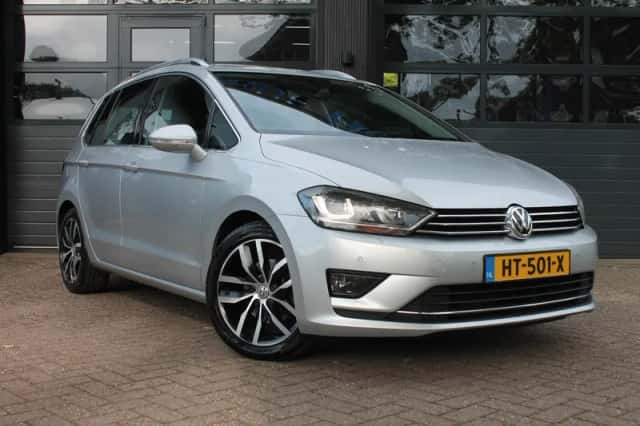 Volkswagen Golf (2016) thumbnail 5