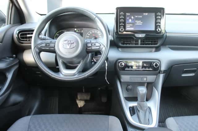 Toyota Yaris (2022) thumbnail 4