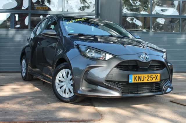 Toyota Yaris (2022) thumbnail 6
