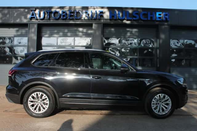 Volkswagen Touareg (2018) thumbnail 6