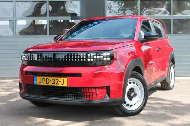 Fiat Panda (2025) thumbnail 1