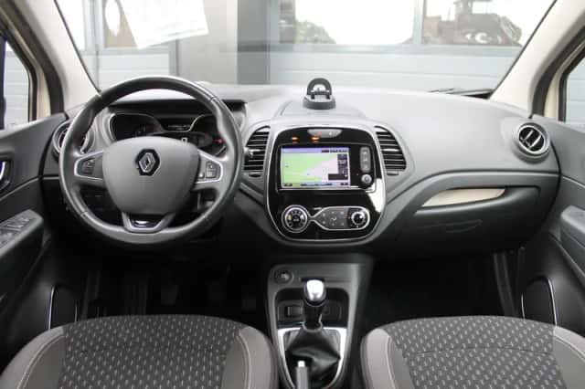 Renault Captur (2017) thumbnail 4