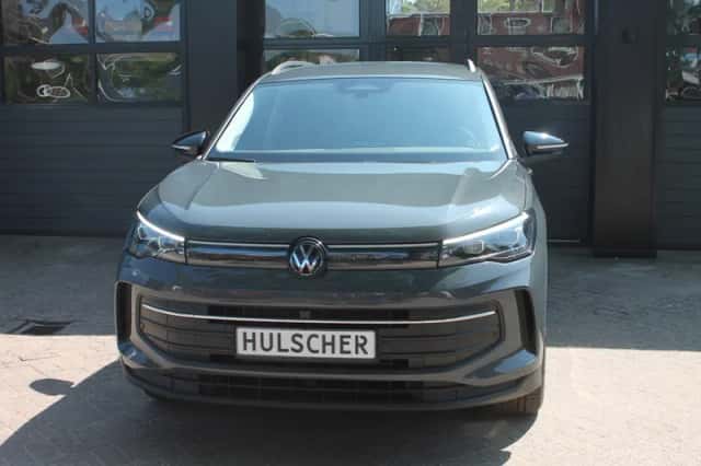 Volkswagen Tiguan (2025) thumbnail 3