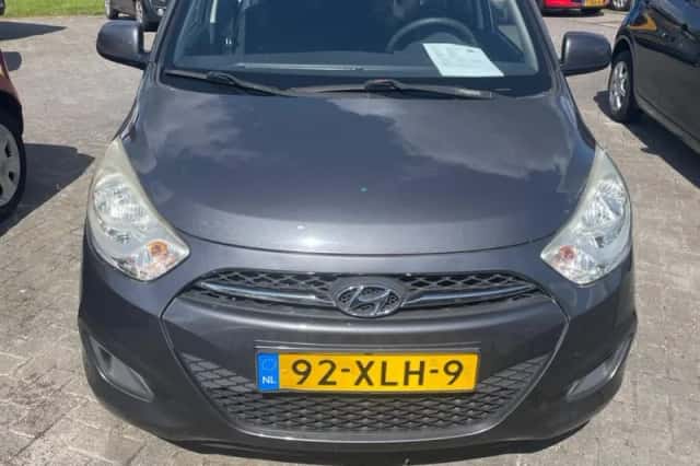Hyundai i10 (2012) thumbnail 3