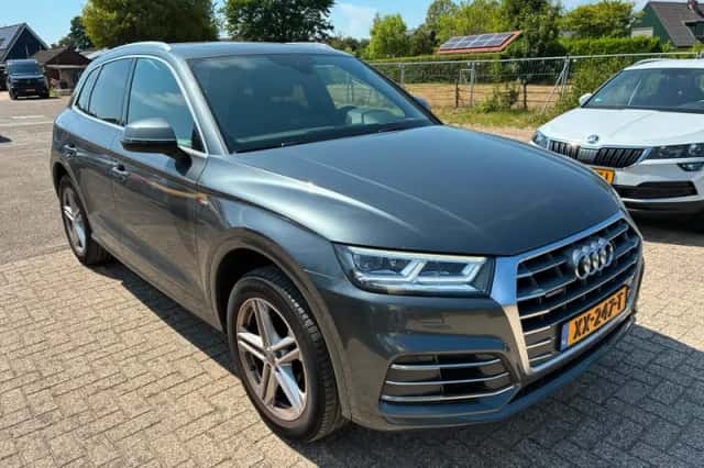 Audi Q5 (2018) thumbnail 3