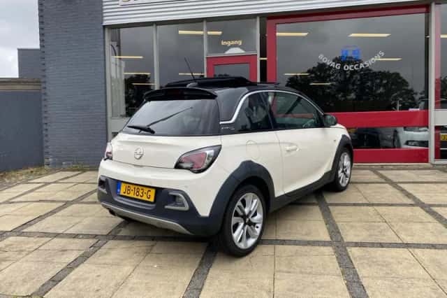Opel Adam (2016) thumbnail 5