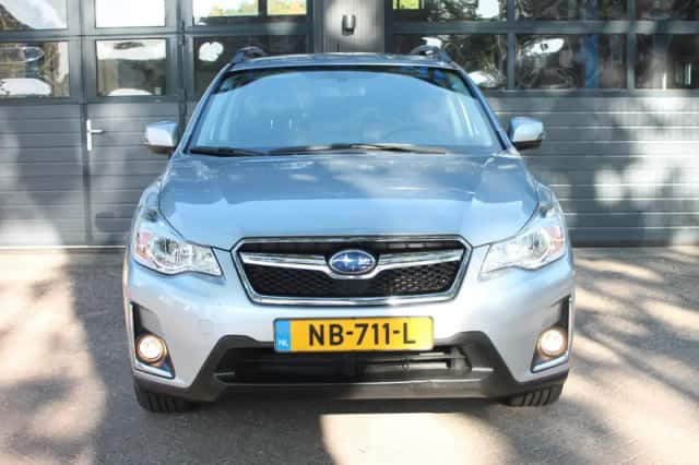 Subaru XV (2017) thumbnail 2