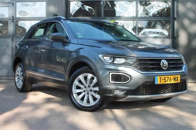 Volkswagen T-Roc (2020) thumbnail 5
