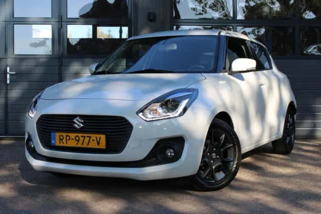 Suzuki Swift (2018) thumbnail 1