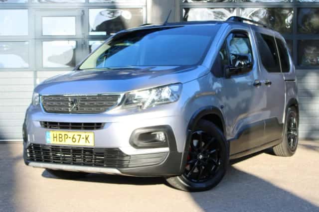 Peugeot Rifter (2023) thumbnail 1