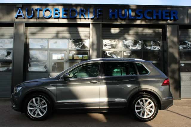 Volkswagen Tiguan (2017) thumbnail 5