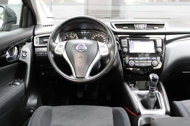 Nissan Qashqai (2016) thumbnail 5