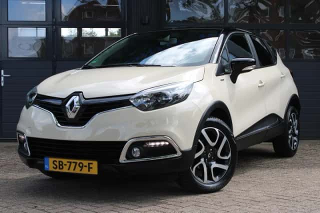 Renault Captur (2017) thumbnail 1