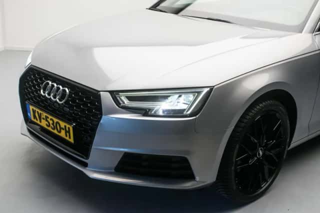 Audi A4 (2017) thumbnail 2