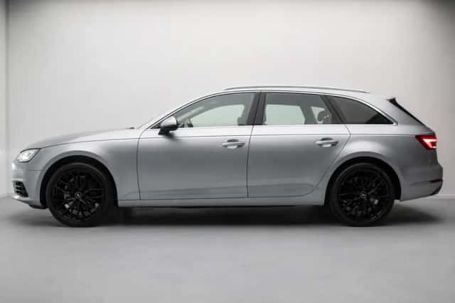 Audi A4 (2017) thumbnail 4